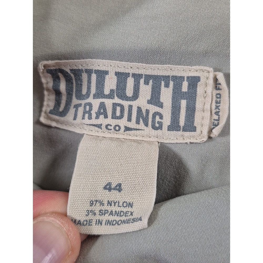 Duluth Trading Shorts Mens 44 Khaki Dry on the Fly Flex Cargo 8 In Quick Dry‎ - Picture 2 of 6